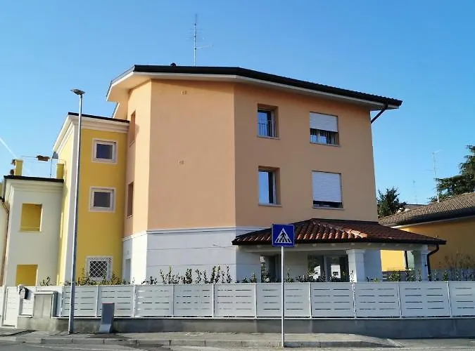 The Orange Flat Lejlighed Bussolengo